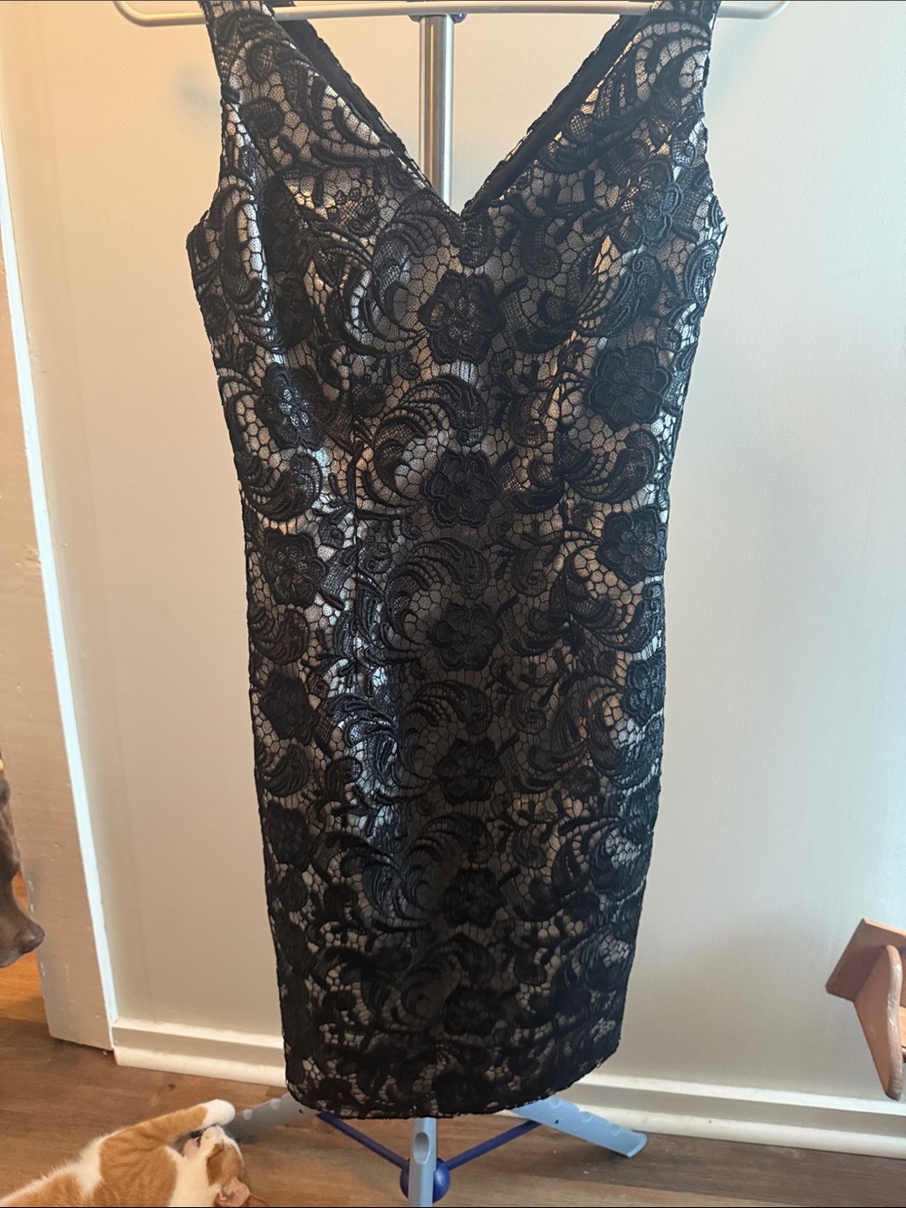 Carmen Marc Valvo Black Floral Lace Midi Dress